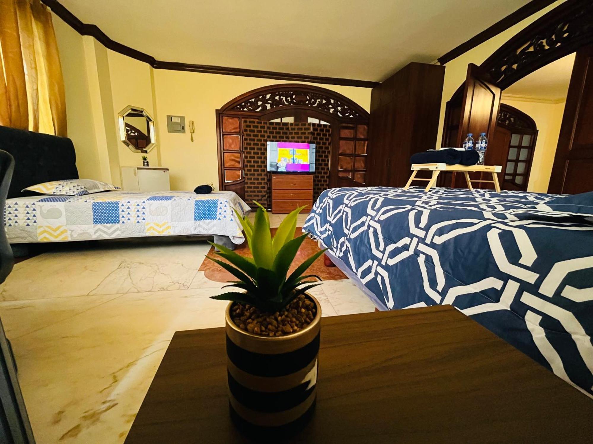 Mega Suite Junto Al San Marino Shopping Guayaquil Exteriör bild